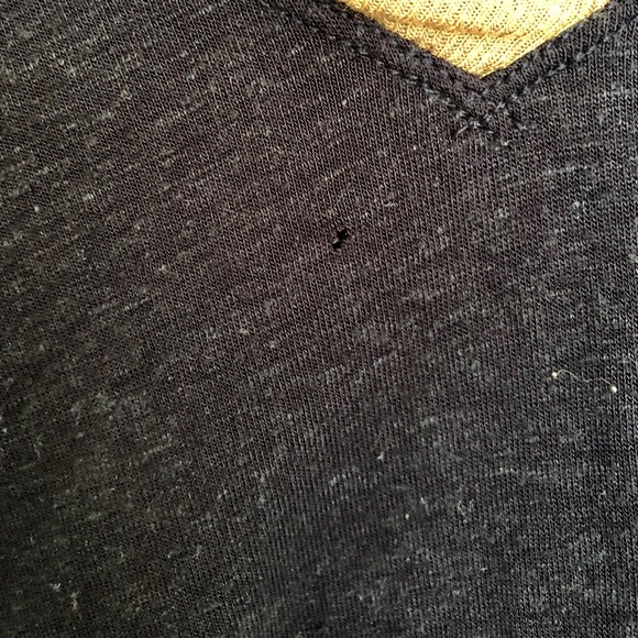 Free People We The Free V-neck T-shirt Size XS - Picture 5 of 5